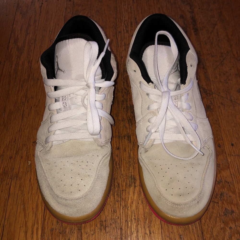 Jordan 1 Mid